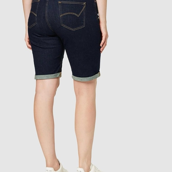 NEW!! Dickies Women’s Perfect Shape Denim Bermuda Shorts – Size 10, NWOT! - Picture 2 of 6